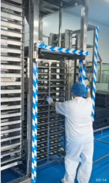 Buy Tray Stacker Auto Trolley Loader , Ergonomic Auto Trolley Unloader at wholesale prices