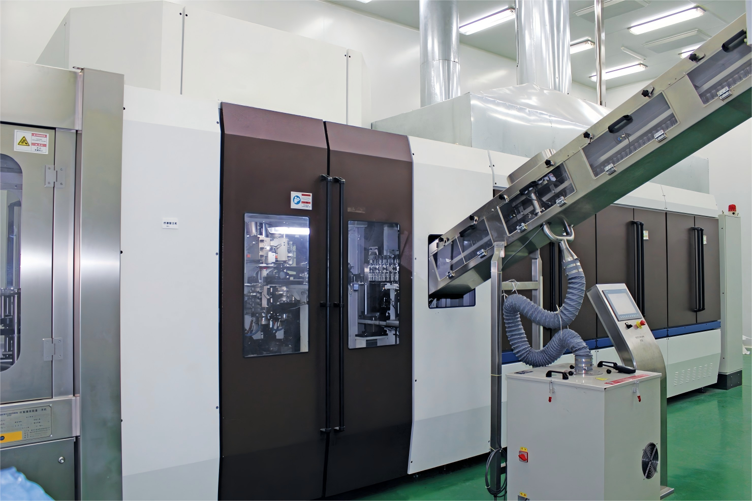 Automatic Bottle Water Packaging Machine Mineral Water Processing Line ODM