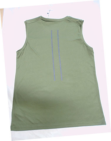 Lightweight 100% Polyester Army Green Mens Sleeveless Tank Top Mens Tank Vest Soft