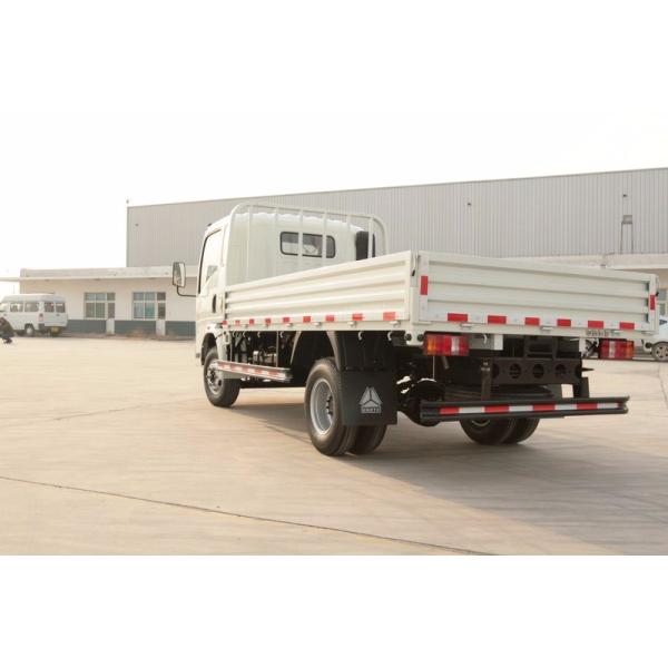 White /red Color Light Duty Commercial Trucks / Sinotruk 5 - 8T Light Cargo Truck Sidewall Box