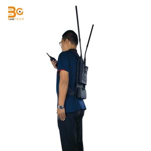 Ground line-of-sight transmission 5 km mesh ad hoc network single-soldier radio