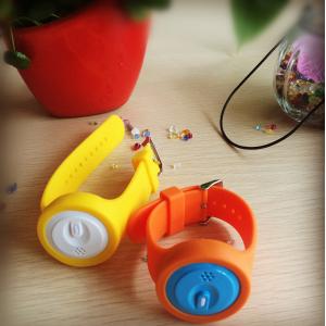 Quality promotion plastic key finder keychain alarm mini wearable key finder for sale