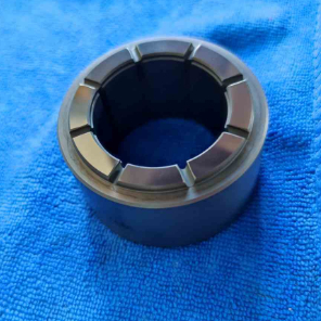 China Customized Pressureless Sintered SSIC Bushing for Pumps on sale