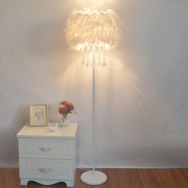 Feather Crystal Floor Lamp Wedding Living Room Bedroom Bedside Lamp Beauty Anchor Fill Light