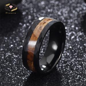 Men'S Black Tungsten Wedding Band Ring 8mm With Hammer Finish And Whiskey Barrel