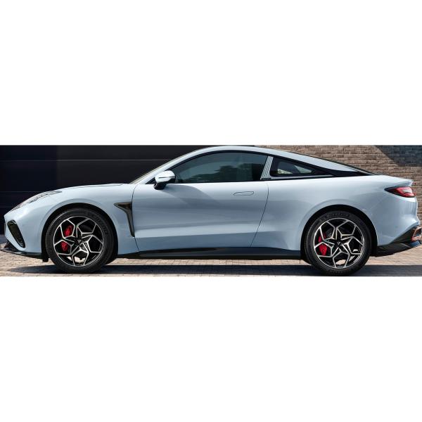 High-End Electric Sports Car Fast Charge in 0.5 Hours Slow Charge in 11 for Neta