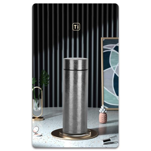 Factory Whole Sell Luxury Double Wall Astranaut Titanium Water Bottle, High Grade Pure Titaniun Insulated Vacuum Flask With Lid.