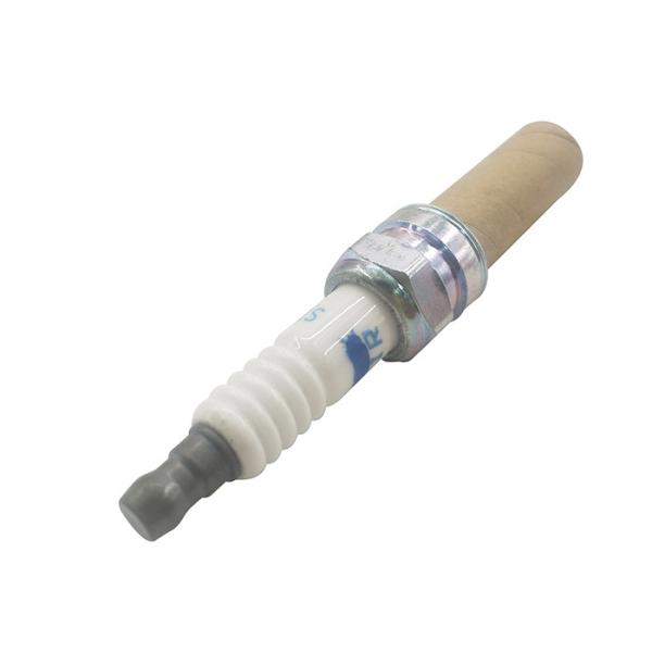 18846-11070 SILZKR7B11 Car Spark Plug For Hyundai Elantra Azera Kia Forte