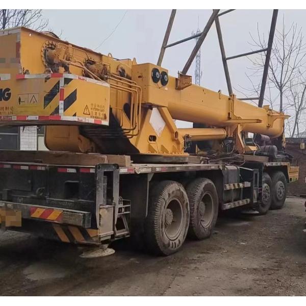 Xg 50ton Truck Crane Site Construction Equipment with Five-Arm Crane Jib and in Yellow