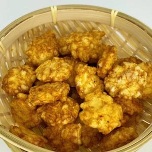 China BBQ Flavor Rice Cracker Snacks Oriental Deep Fried Rice Crackers on sale
