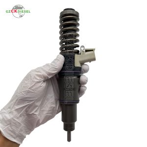 Quality Common Rail Fuel Injector 21379943 BEBE4D26001 for MD13 Engine for sale