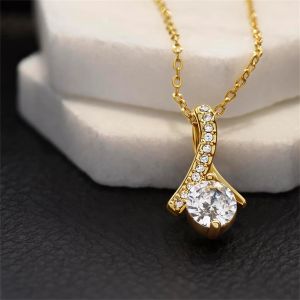 Quality Opulent 18kt Yellow Gold Pendant Necklace for sale