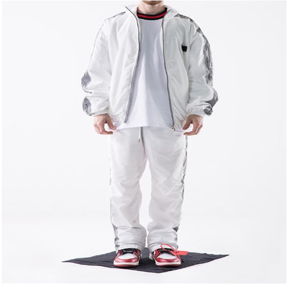 Fashion Spring Summer Mens Sports Tracksuits For Running Zipper Up Style