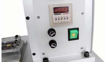 Relay Controlled Manual IC Card Implanting Machine For Implanting The Single Chips