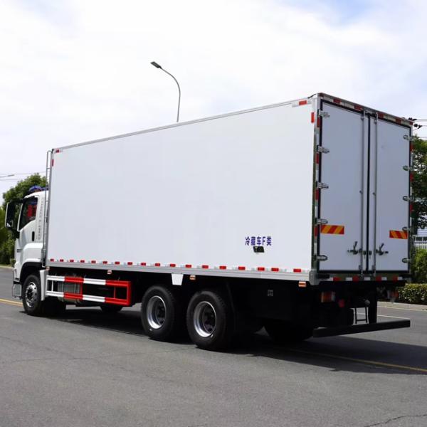 Customized ISUZU 6x4 6.8M Refrigerator Trucks Freeze Van Refrigerator Truck Wagon for Sales