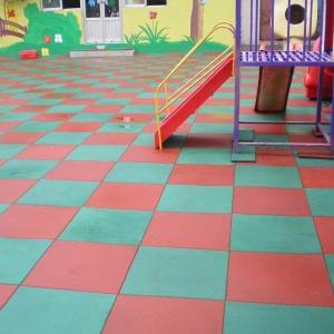 Multi Purpose Rubber Interlocking Playground Tiles 50*50*2cm Waterproof