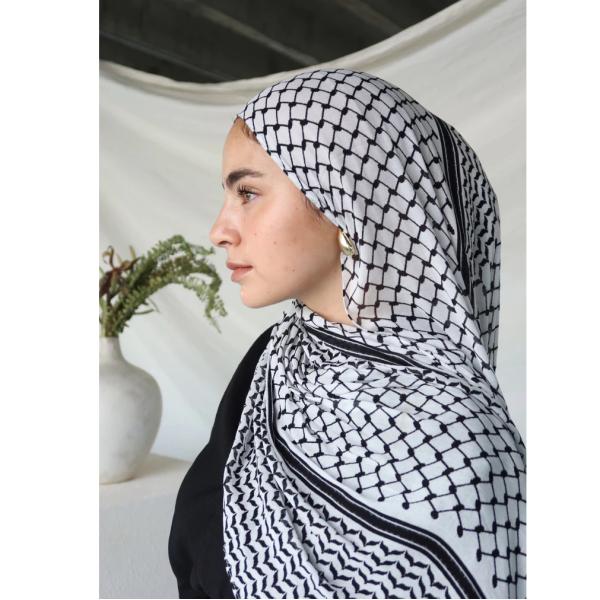 Wholesale New Middle East Muslim Women Keffiyeh Shemagh Palestine Printed Chiffon Hijab Scarf Shawls for Women