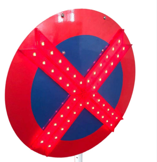 Buy Integrally Waterproof LED Arrow Sign Board Anti Fog at wholesale prices