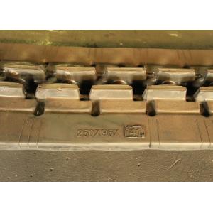 Low Noise Excavator Rubber Tracks Size 250 X 96 X 41mm For Kubota Rx202 U20