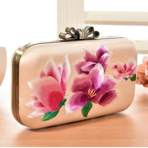 Korean version of the 2016 new women's vintage evening bags hand embroidery silk