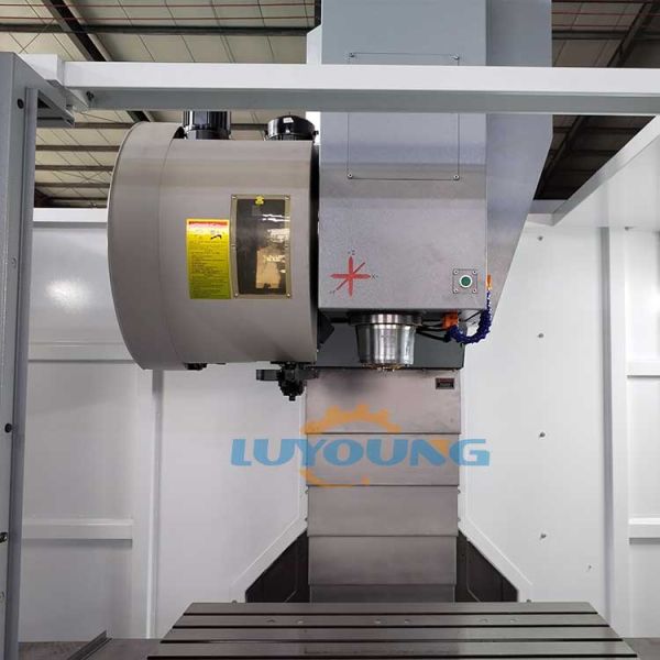 Vertical CNC Milling Machine BT40 VMC 1160 and 3 Axis for Accurate and Machining Performance