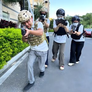 Commercial Wireless Laser Tag Game Set with 8 Playing Modes for Indoor & Outdoor