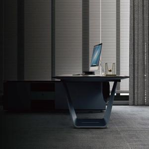 Black Executive Office Desks Depth 900mm Melamine Board With PVC Edging