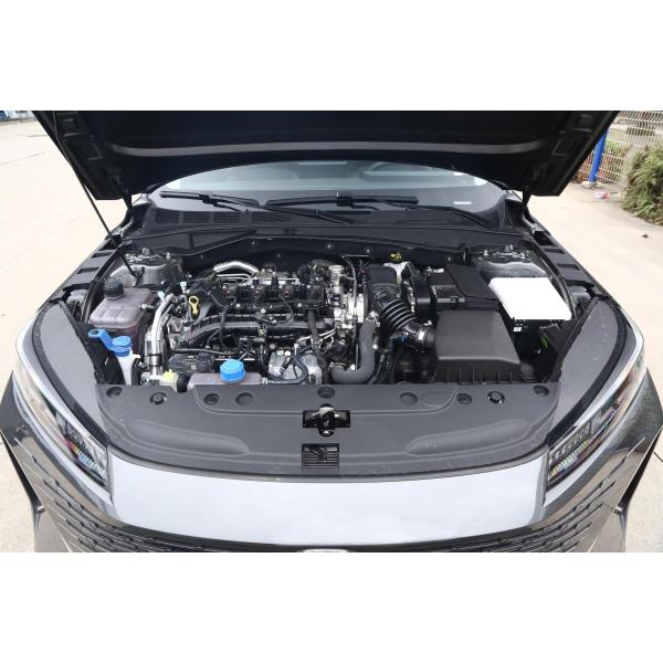 Changan Lamore 4X4 Sedan Cars Front-Wheel Drive 200KM/H High Speed Nars with Rear Radar and McPherson Independent Suspension