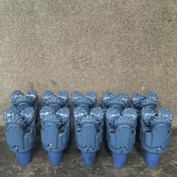 ≥80 Hour Kumulierte Dauer Tricone Drill Bits Forging Processing Type Air Or Water Circulation Type