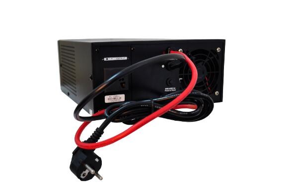 Plastic Material Electric Power Inverter With Overload / Short Circuit