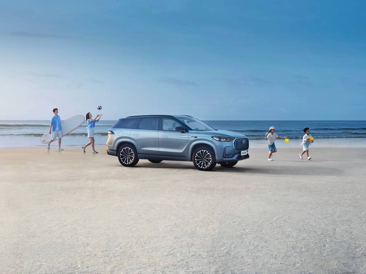 Chery Tiggo 9 Pro 2.0T 261Hp L4 4WD Gasoline Car within Fuel Tank Capacity 50-80L and Multi-link Rear Suspension