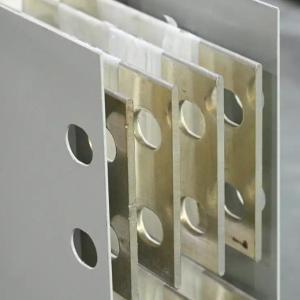 China Reliable Fire Rated Bus Duct Galvanized Steel Busbar Trunking System on sale