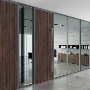 China Pre-Assembled Glass Partition Wall with Aluminum Frame and Soundproofing on sale