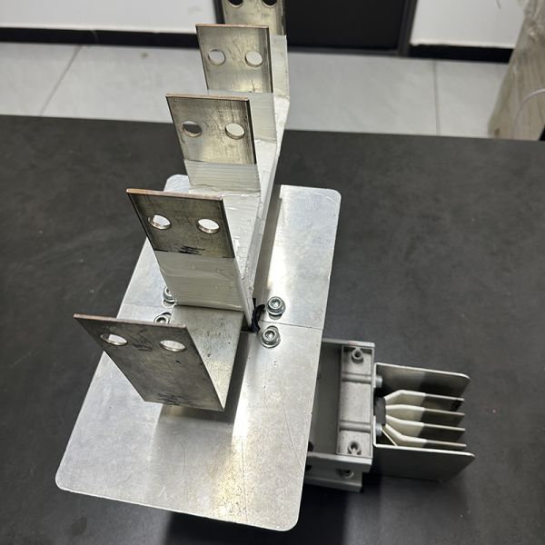 800A-3200A Compact Busbar Trunking System Sandwich Type Enclosed