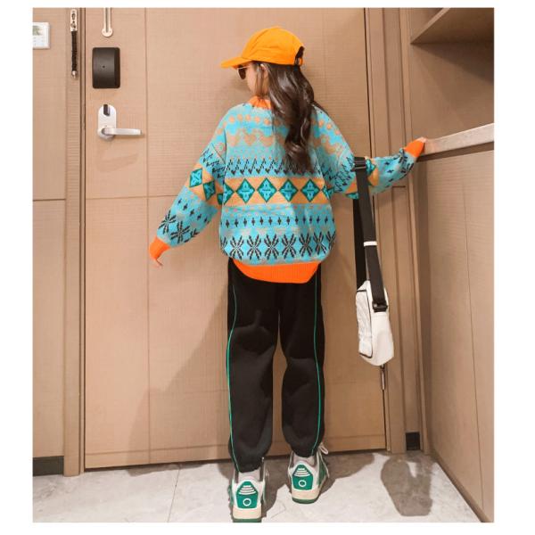 Middle Childrens Spring Clothes Round Neck Sweater Jacquard Craft