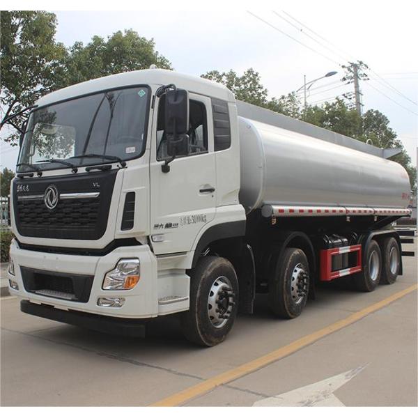 Dongfeng SkyDragon Front Four Rear Eight- Wheel Ordinary Liquid Transport Vehicle