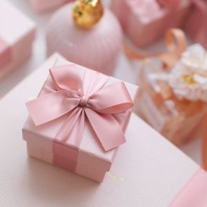 Rigid Valentine's Day Bow Gift Box With Top And Bottom Cover Large Gift