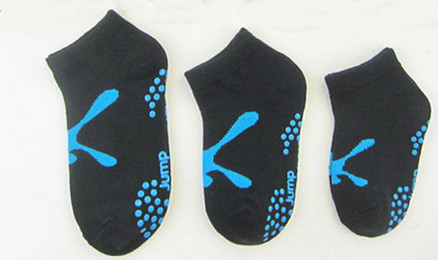 Buy non slip grip socks at wholesale prices