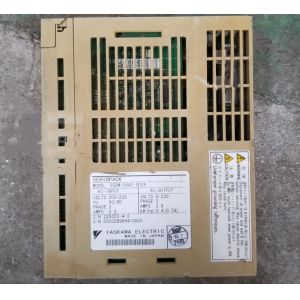 Yaskawa SGDM-04AC-SD2A AC SERVO AMPLIFIER 200-230V 5.5A 0.4KW NEW