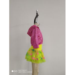 Sportswear Young Ladies In Swimsuits Red And Yellow Gender