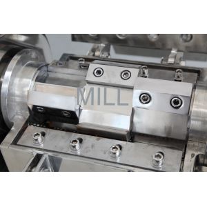 Licorice Extract Crushed Into Particles 200Kg/H Powder Grinder Machine