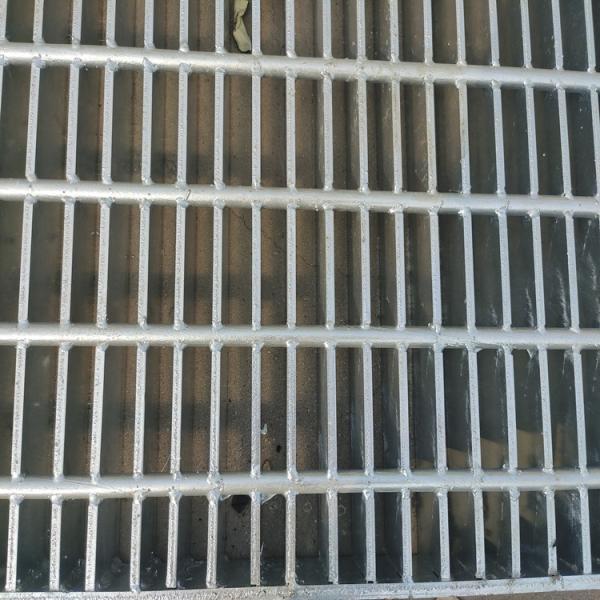 Buy Truck Heavy Duty Steel Grating Hot Dip Galvanized Hand Welded at wholesale prices
