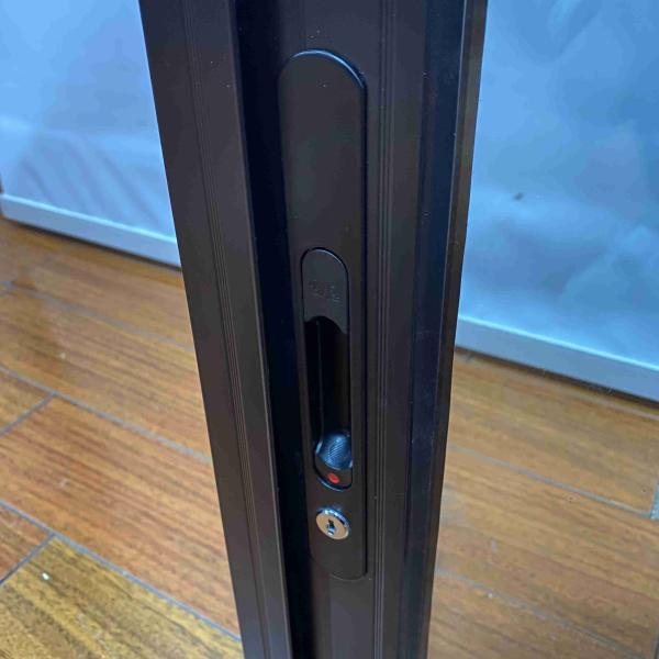 Windproof Aluminum Sliding Windows With Powder Coated Frame Insect Screen