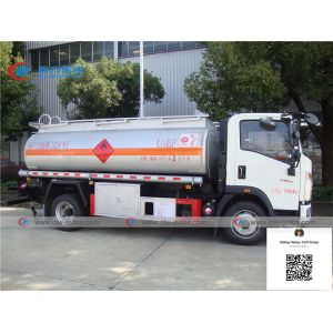 8000 Liters HOWO 4x2 Gasoline Tank Truck With Dispenser