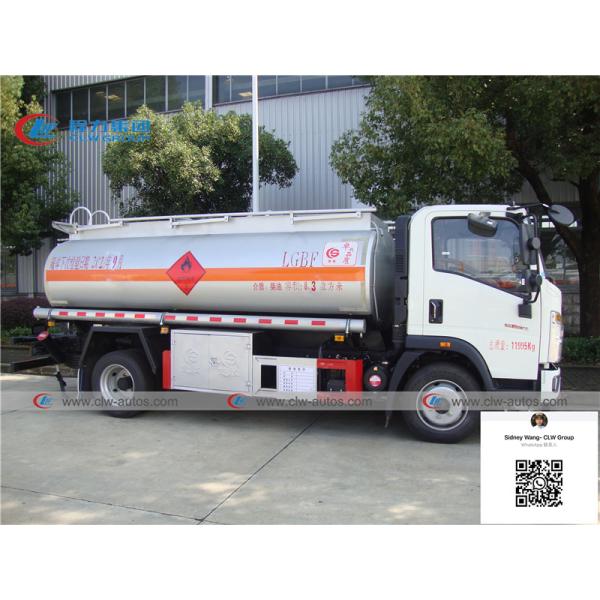 8000 Liters HOWO 4x2 Gasoline Tank Truck With Dispenser