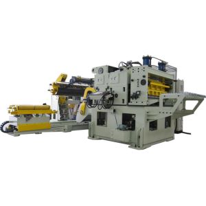 Leveler Servo Feeder For Press 380V Coil Straightening Machine