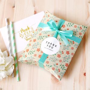 ODM Paper Food Grade Packaging Folding Pillow Shape Gift Box Small Flower