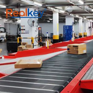 Supports Various Item Sizes Narrow Belt Sorter Labor Saving 8000p/H