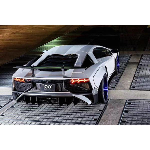 For Lamborghini Aventador LP700 Carbon Fiber Body Kit LP700 Upgraded LB-style Side Skirt Spoiler Wheel Arch