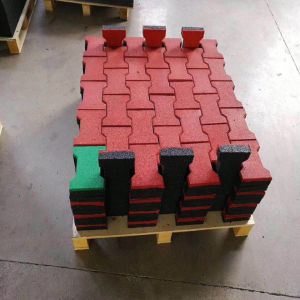 Eco Friendly Dog Bone Tiles EPDM Granules Rubber Brick Pavers